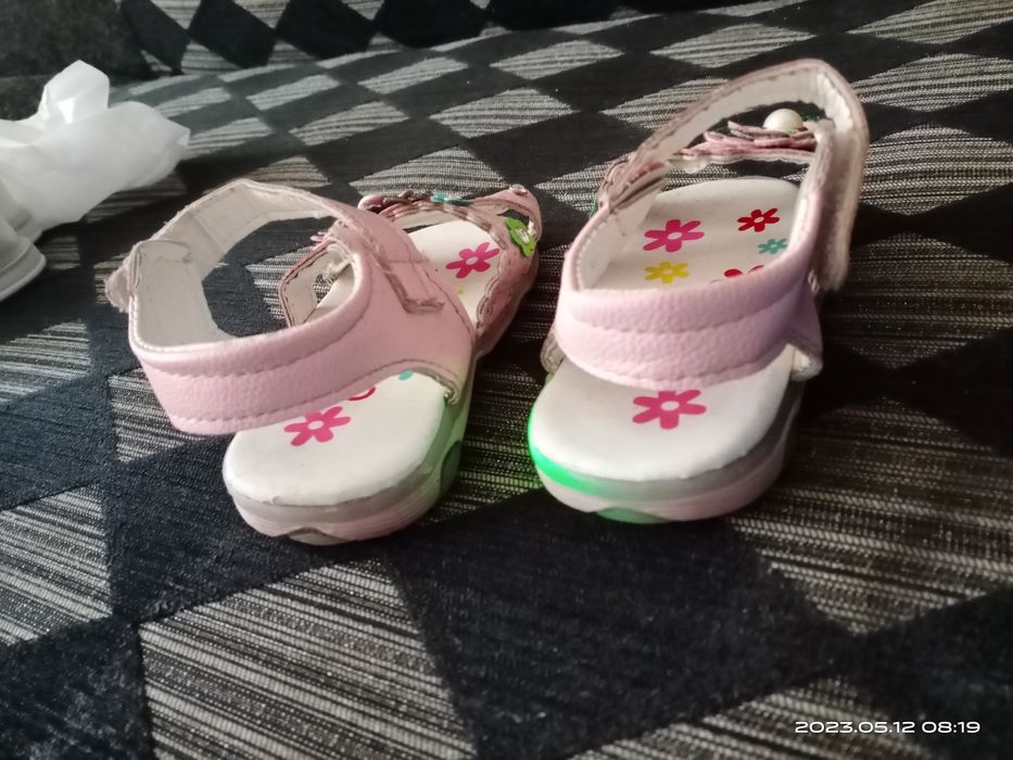 Сандали и сапожки детские на девочку