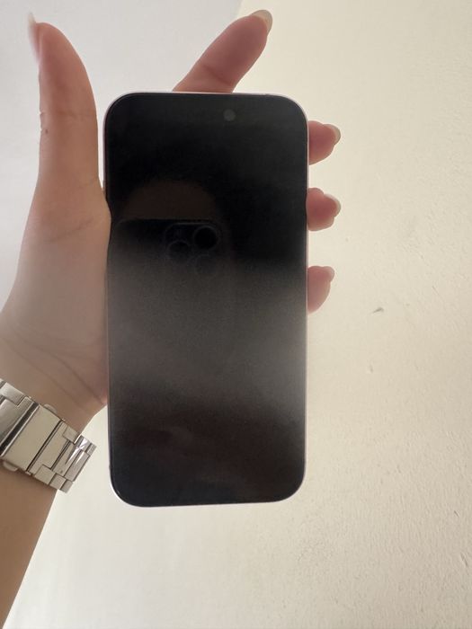 Iphone 15 Pink.