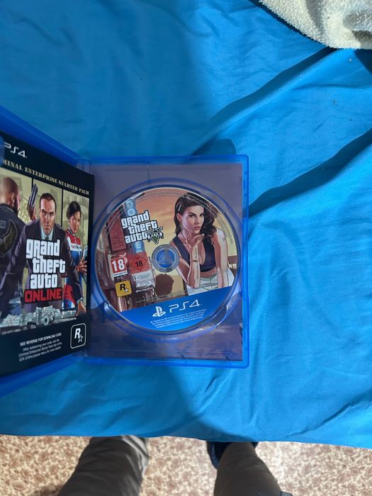 PlayStation 4 + игри
