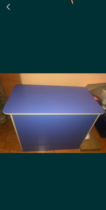 Стол тумба большой.