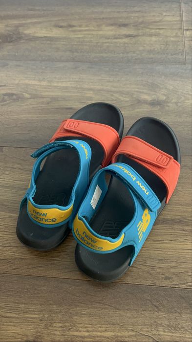Sandale marimea 35