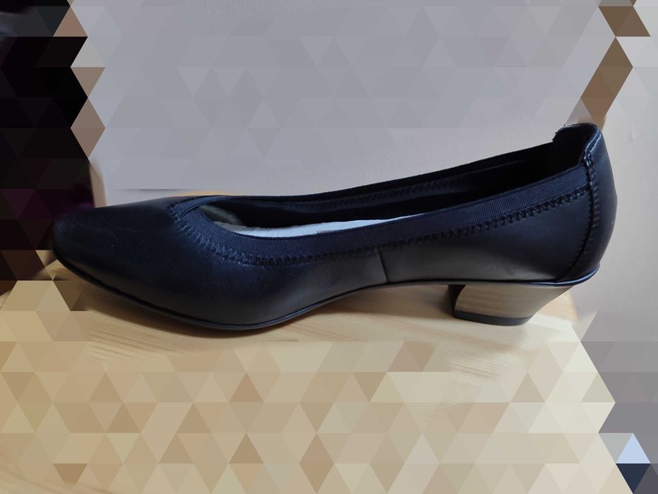 Туфли комфортные кожаные продаю