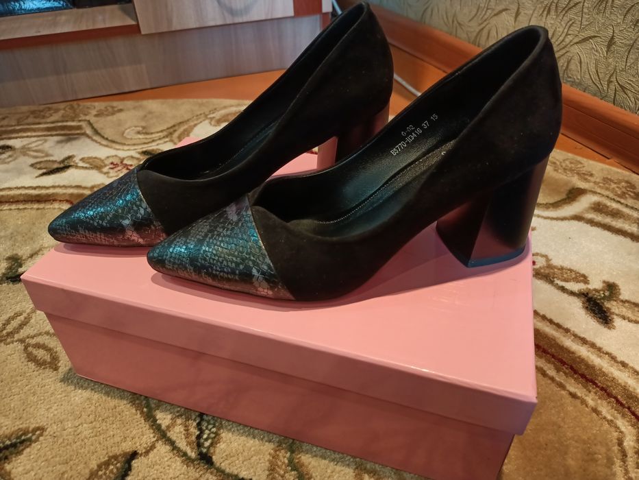 Продам новые туфли