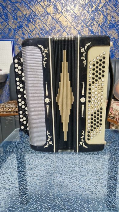 Продам Баян Беларус