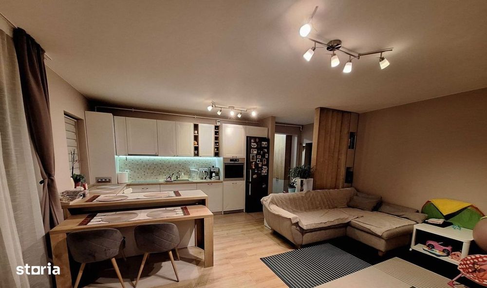 Apartament cu 3 camere+parcare, Foresti zona Terra — fotografia 1