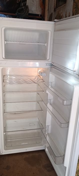 Продам холодильник.