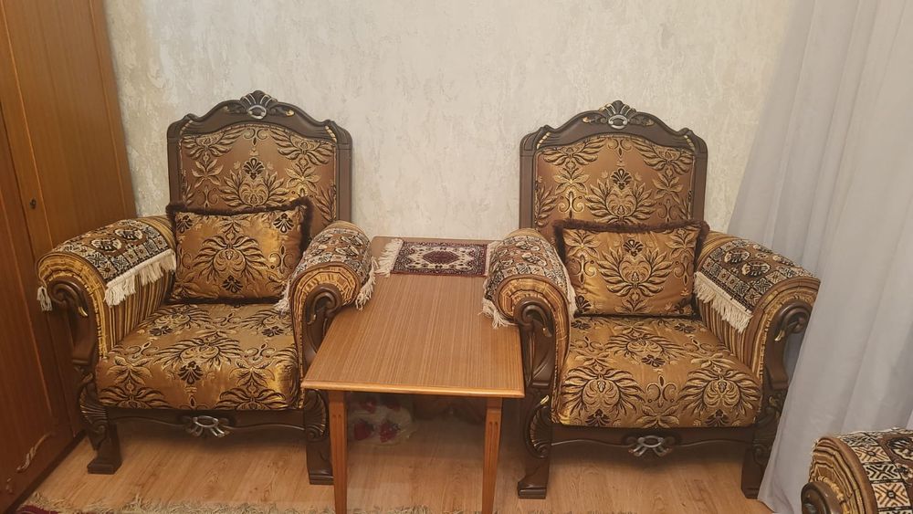 Комплект мягкий мебели