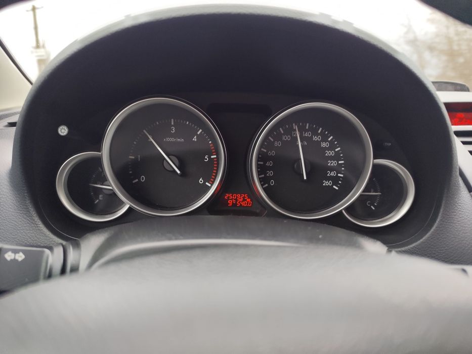 Vând Mazda 6 ALB PERLAT