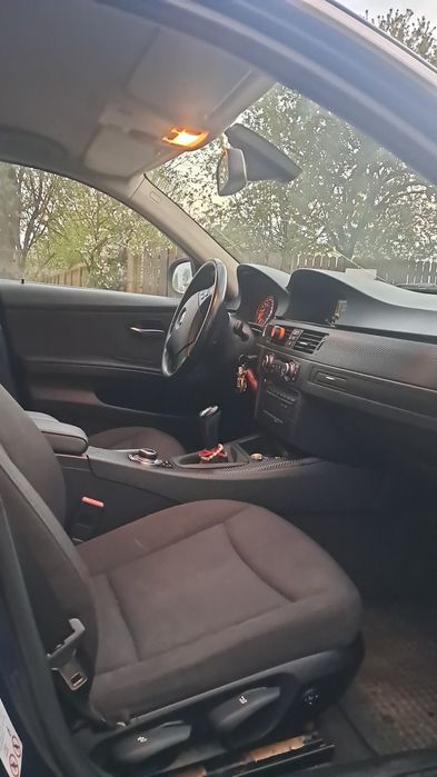 BMW 318d 2011 proprietar