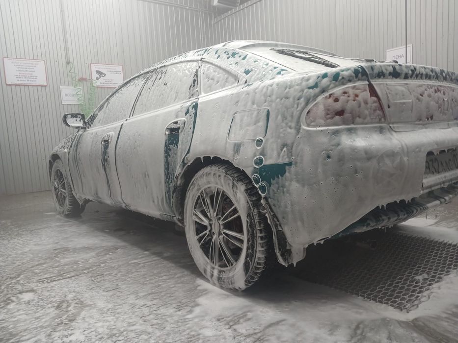 Mazda 323 на ходу