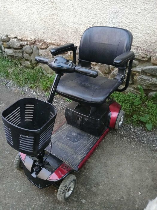 carucior carut electric scuter electric handicap dizabilitati