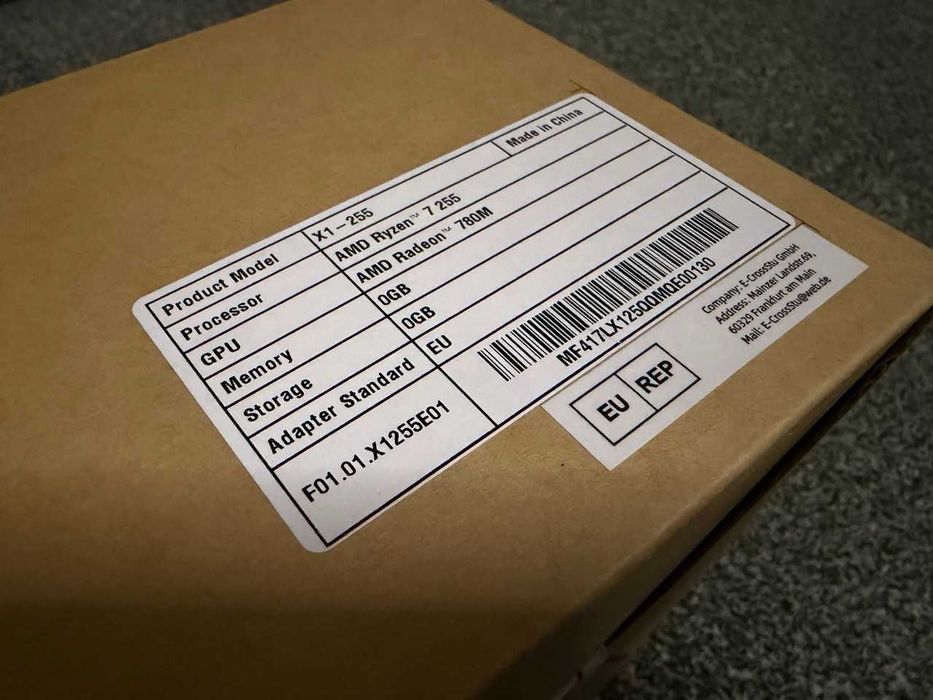 MiniPC Barebone / Minisforum X1 255 / AMD Ryzen 7 / Sigilat