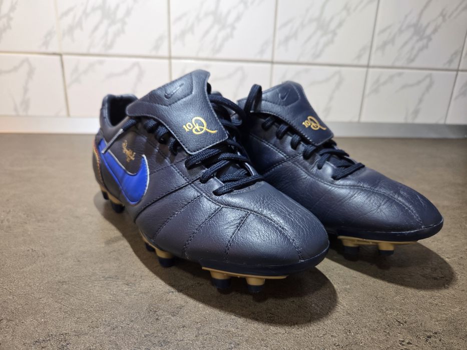 Vand ghete de fotbal Nike R10 Ronaldinho in stare foarte buna