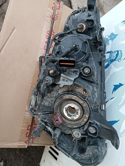 Продам фару на Лансер10