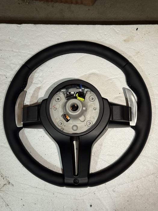 Volan M pentru BMW f30 f31 f32 nou