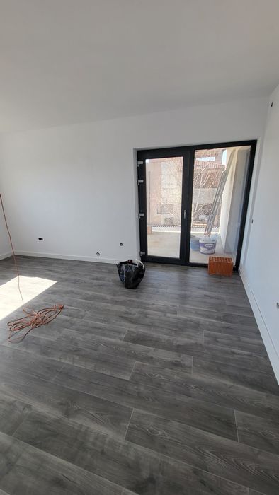 Echipa contructii și finisaje