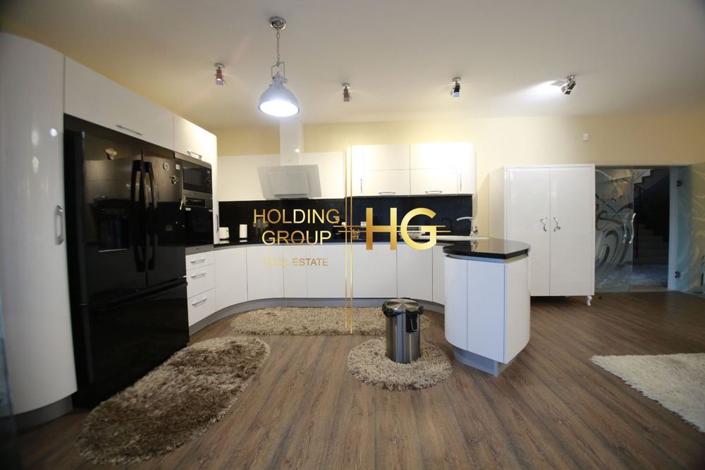 Продава се Къща в Варна, м-т Траката - 800 кв.м за 2150 €/кв.м - Снимка #3