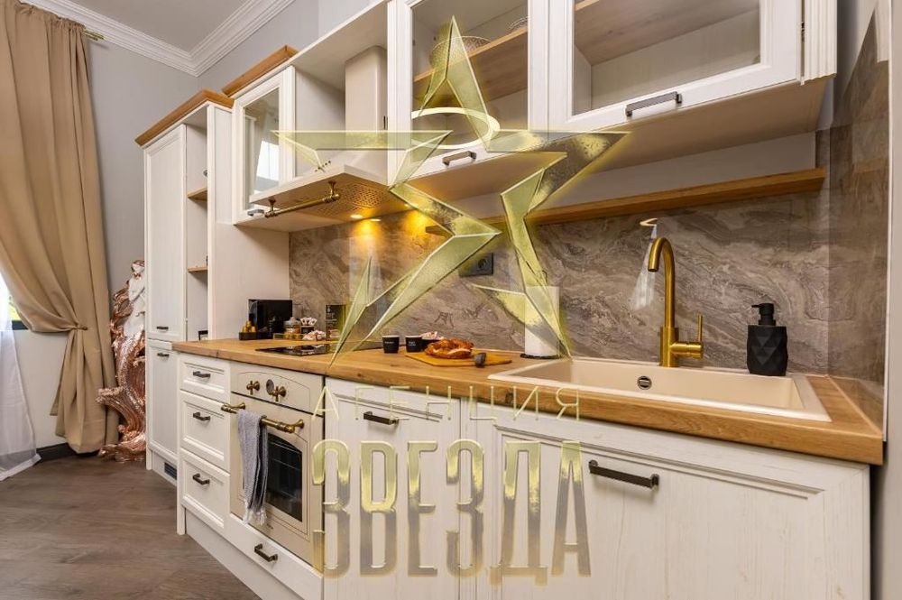 Продава се Тристаен апартамент в Пловдив, Център - 510 кв.м за 1530 €/кв.м - Снимка #7