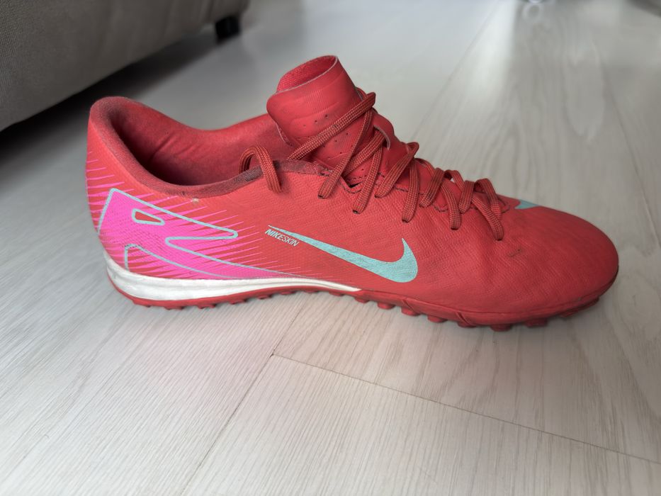 Футболни Обувки : Nike Mercurial Vapor 16 Academy TF