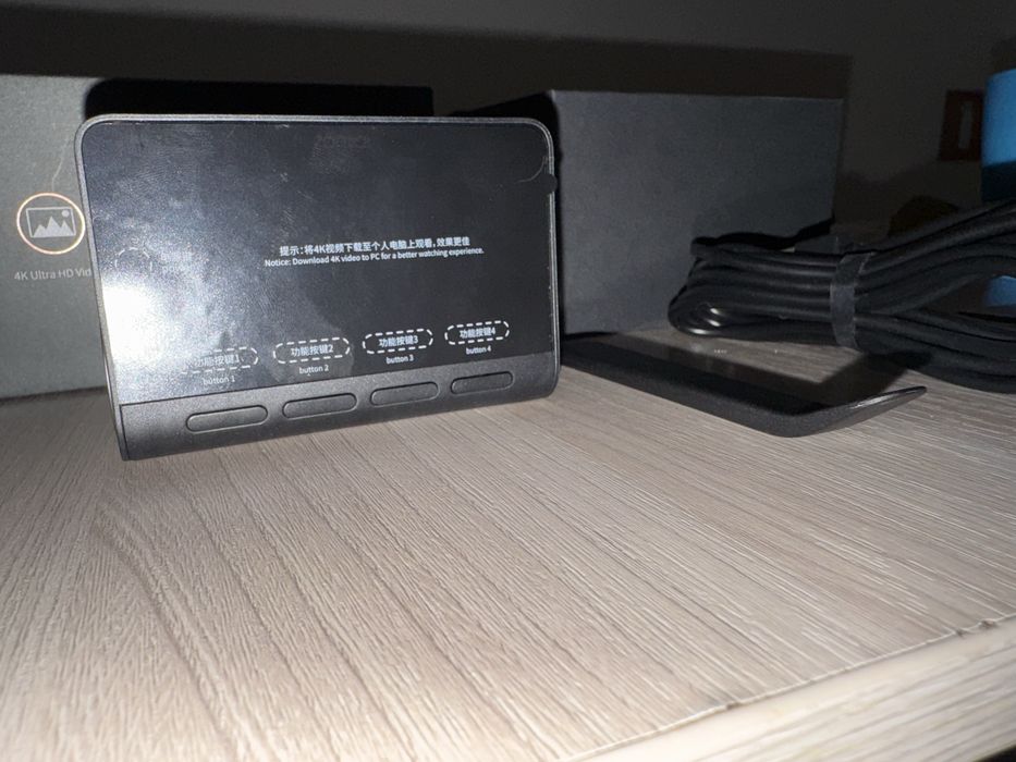 Продам видеорегистратор 70mai 4k