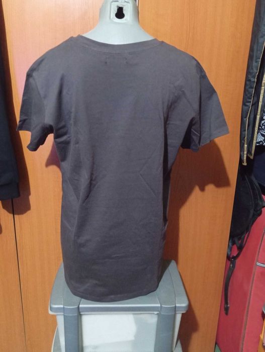Tricou NOU Cropp , bbc ,maro cu imprimeu sarpe&fluture, M, cu eticheta
