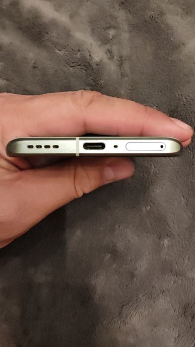 Realme GT2 Pro Paper Tech Master design