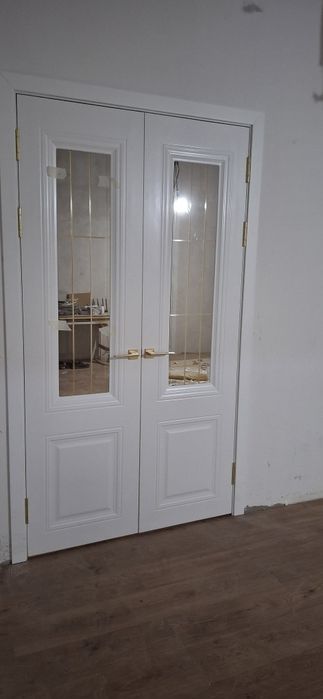 Установка межкомнатных дверей