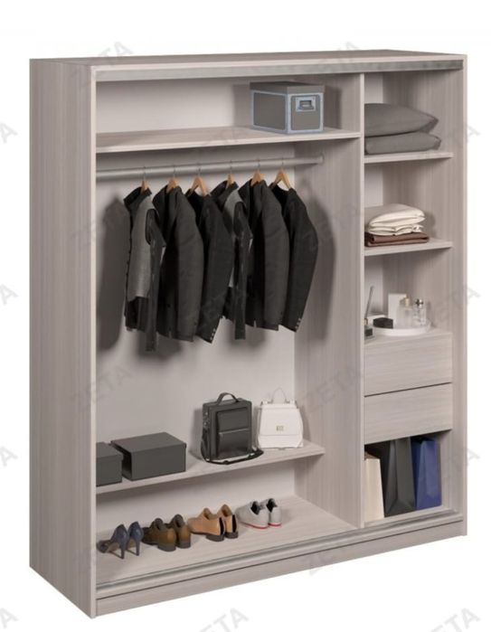 Шкаф-купе в отличном состоянии