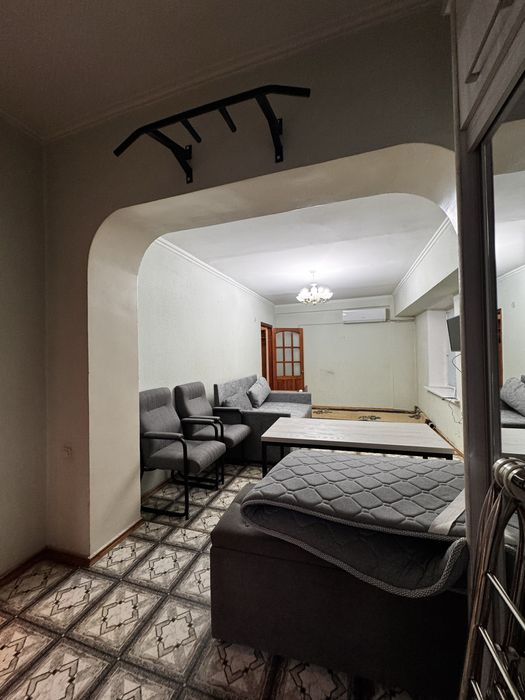 Ц-5 , метро Минор , 1-й этаж . Можно под офис