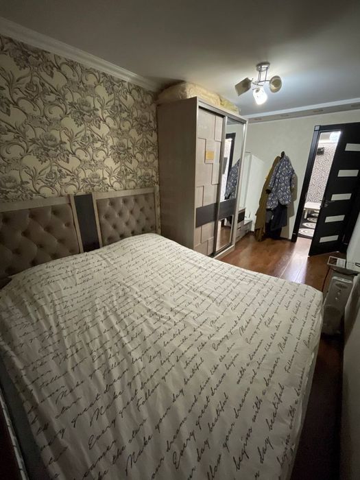 Продаеться квартира вторичная кирпичный доме 2/4/4  ориентир IT парк.