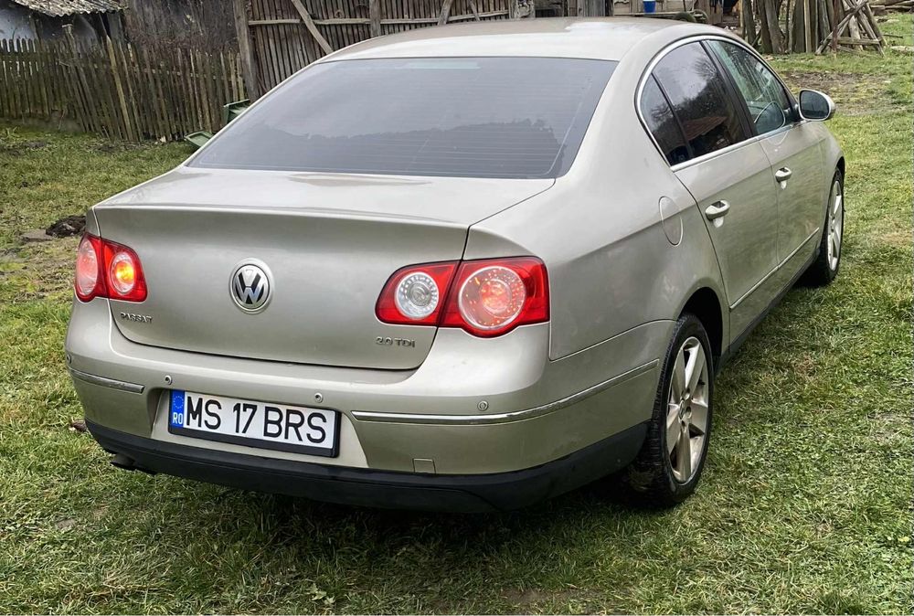 Vând Volkswagen Passat b6