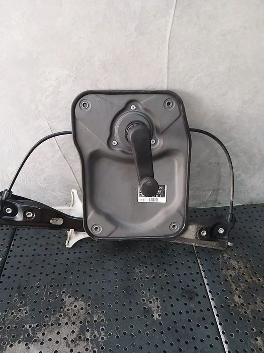Macara manuala stanga spate skoda roomster 5j 5j7839401