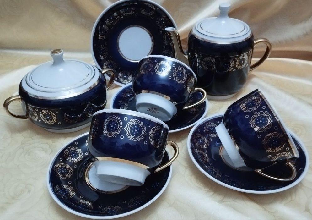 лопатка и миска для кошек