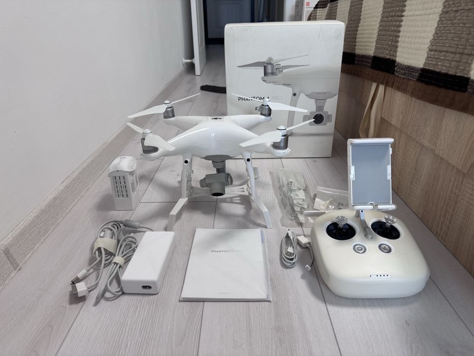 Продам квадрокоптер DJi Phantom 4 Pro
