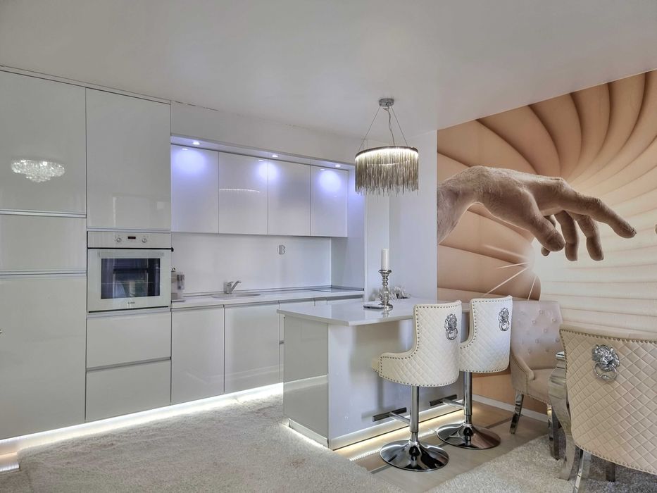 Дава се под наем Тристаен апартамент в София, Кръстова вада - 103 кв.м за 1000 € - Снимка #2