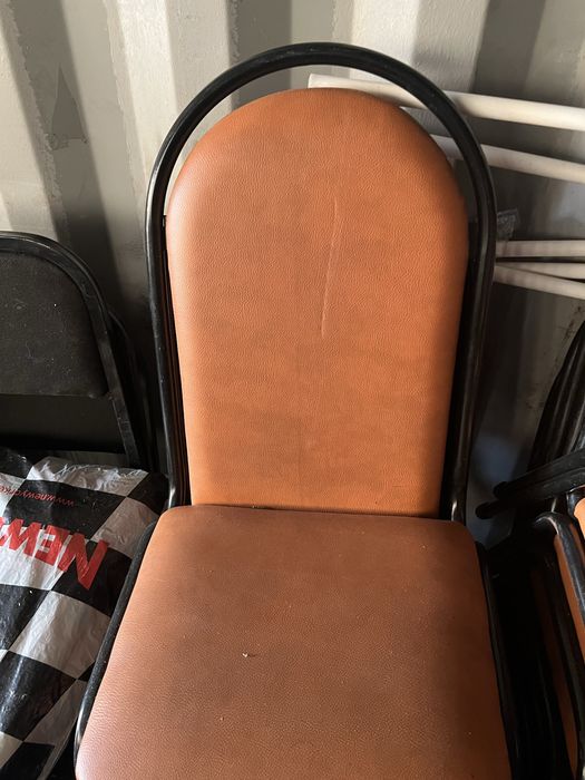 Продам стулья б/у в хорошем
