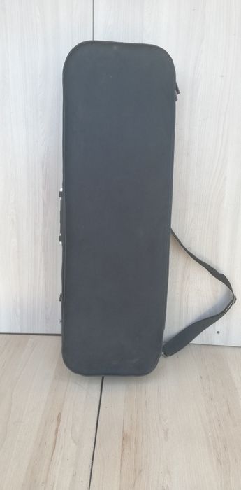 Продам Прима-қобыз с чехлом. Состояние хорошее.