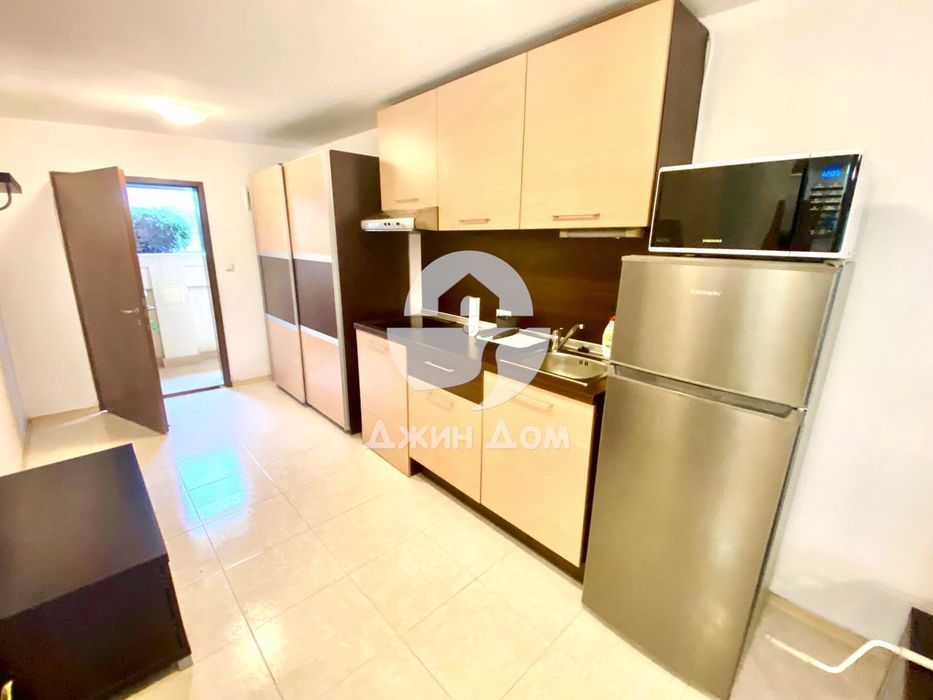 Продава се Едностаен апартамент в Свети Влас - 75 кв.м за 1000 €/кв.м - Снимка #4