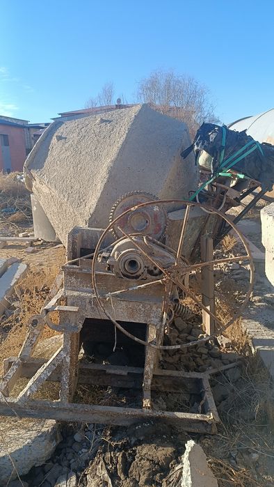 Бетон мешалка сатылады