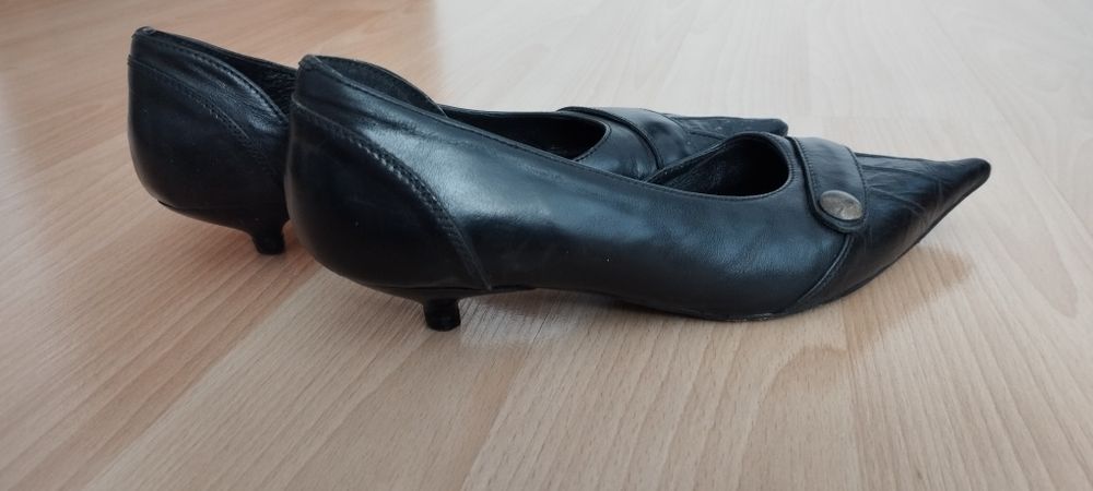 Сандали и обувки