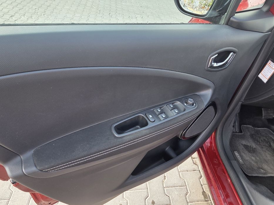 Renault zoe 41кв електрически