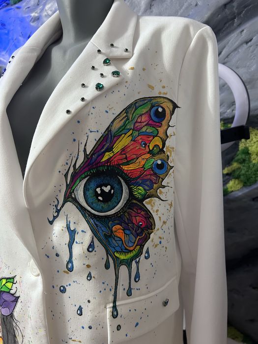 Ръчно рисувани дрехи  за всеки ваш повод