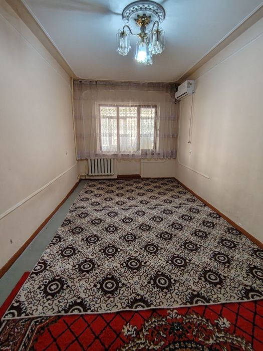 Срочно 2 хонали квартира ижарага берилади 5 микрорайон Шайх базарчик.