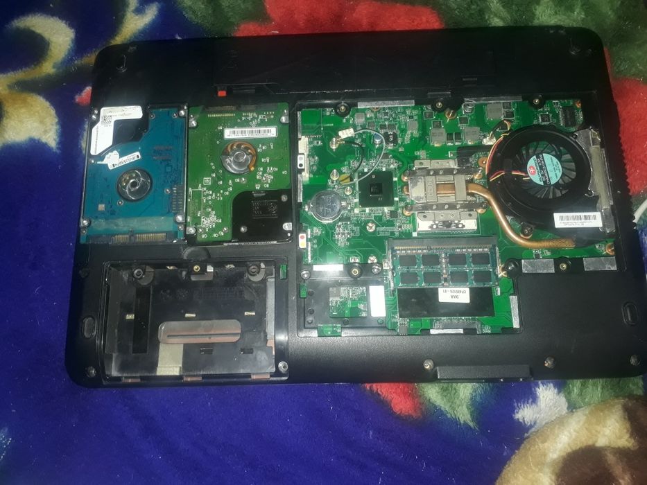 Запчасти на ноутбук