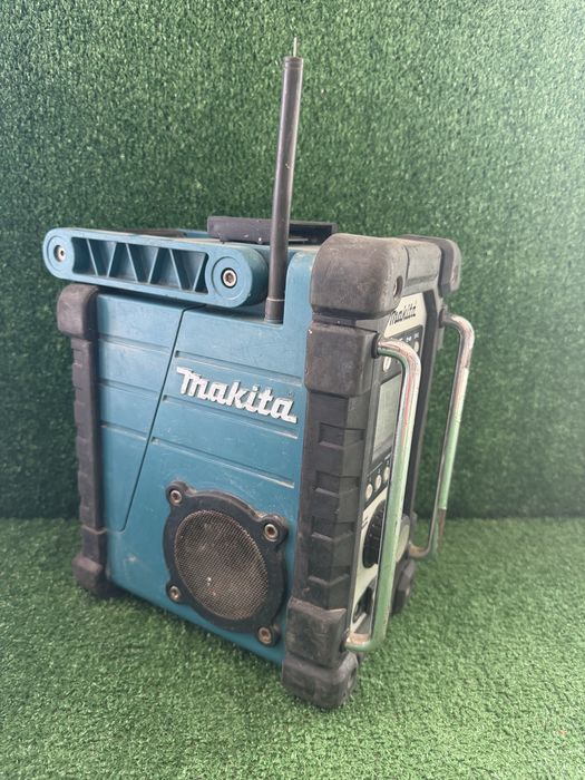 Радио Makita DMR102