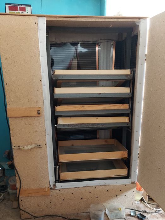 Продаётся инкубатор