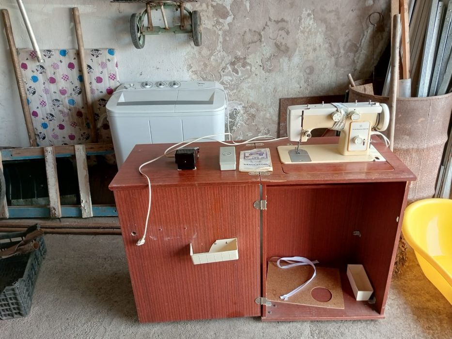 Швейная машинка чайка