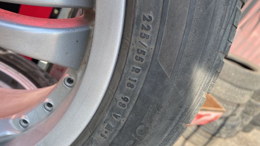 Продам комплект шины дисками