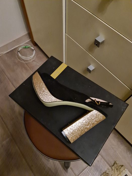 Женская обувь 38-39