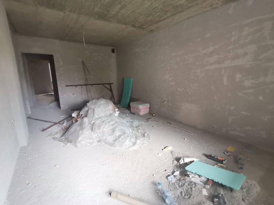 Продава се Двустаен апартамент в Бургас, Център - 61 кв.м за 1207 €/кв.м - Снимка #2